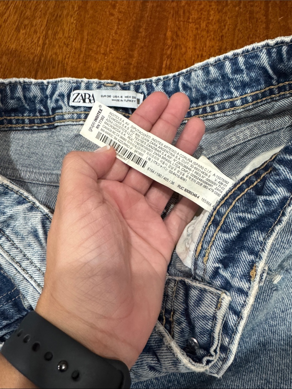 Zara Slightly High Rise Distressed Ripped Jeans size 4 - Picture 9 of 13